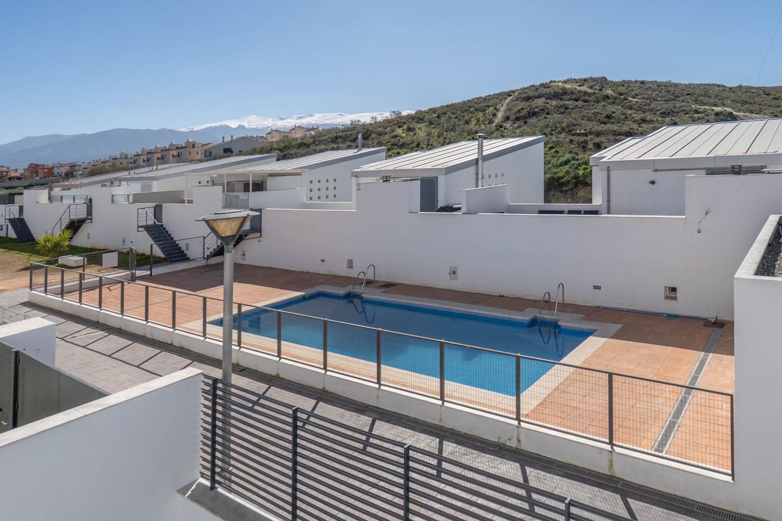 3 soverom Villa til salgs i Alhendin med svømmebasseng garasje - € 290 000 (Ref: 9755636)