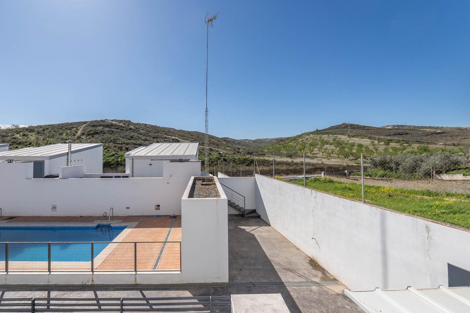 3 soverom Villa til salgs i Alhendin med svømmebasseng garasje - € 290 000 (Ref: 9755636)