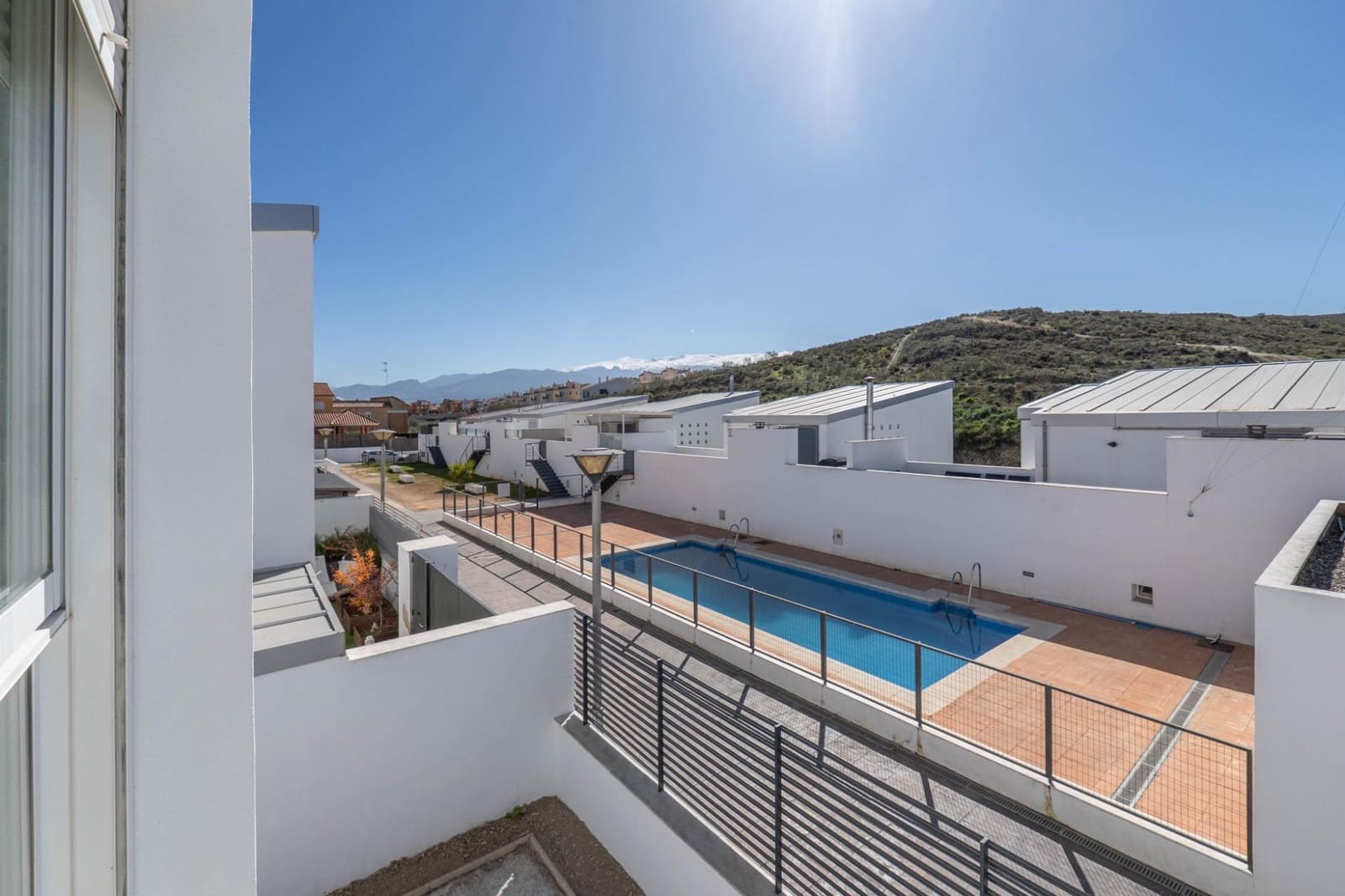 3 soverom Villa til salgs i Alhendin med svømmebasseng garasje - € 290 000 (Ref: 9755636)