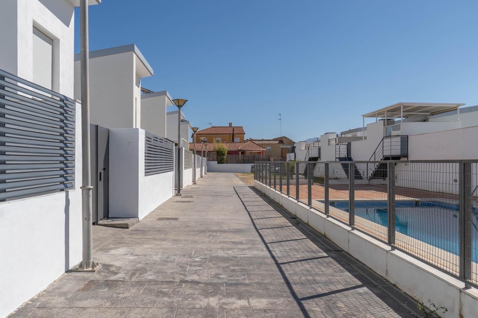 3 soverom Villa til salgs i Alhendin med svømmebasseng garasje - € 290 000 (Ref: 9755636)