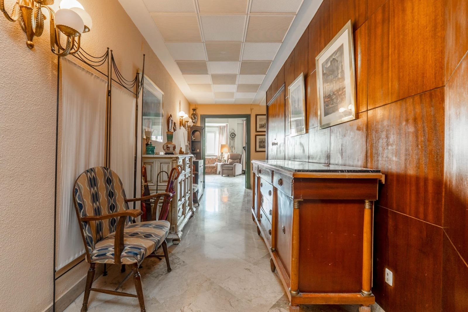 5 slaapkamer Flat te koop in Granada stad - € 670.000 (Ref: 9755637)