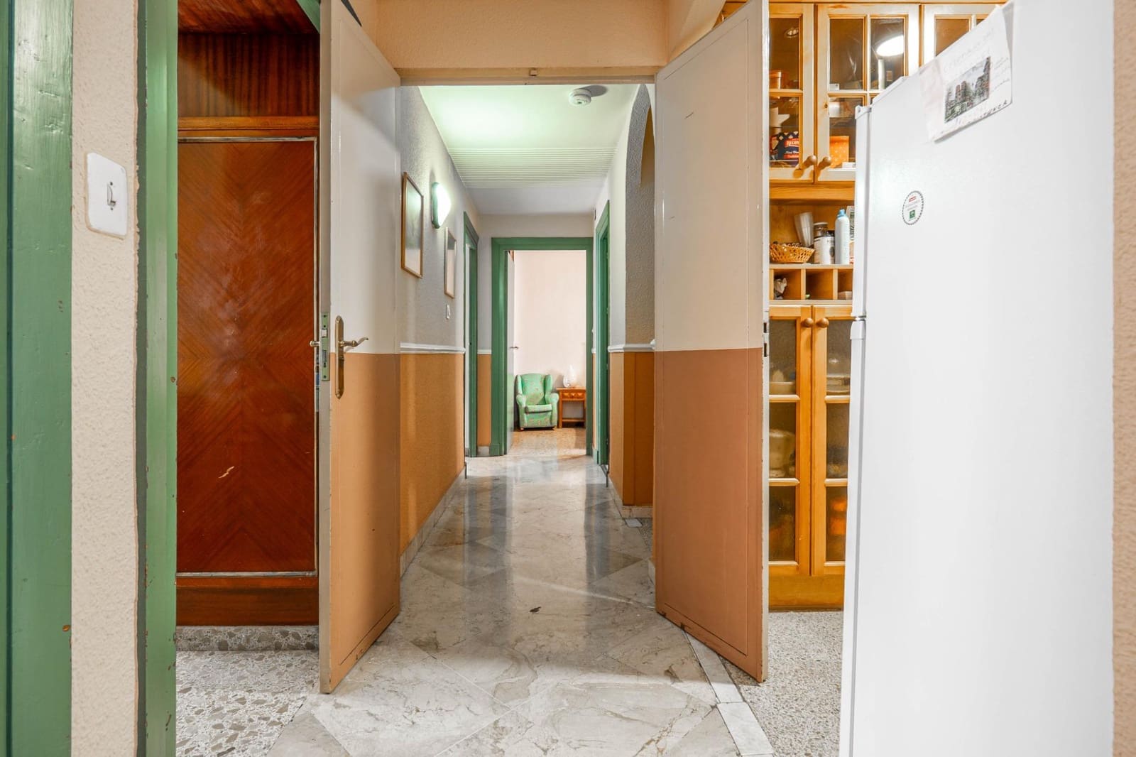 5 slaapkamer Flat te koop in Granada stad - € 670.000 (Ref: 9755637)