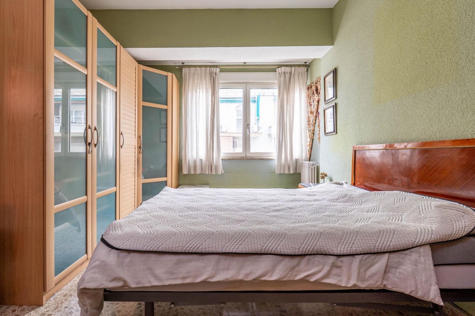 5 slaapkamer Flat te koop in Granada stad - € 670.000 (Ref: 9755637)