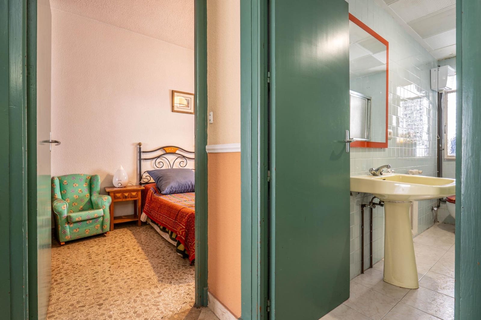 5 slaapkamer Flat te koop in Granada stad - € 670.000 (Ref: 9755637)