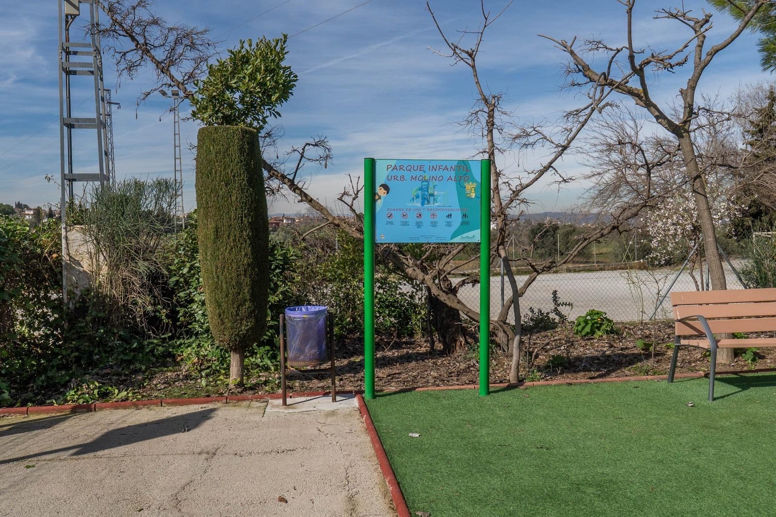 6 slaapkamer Villa te koop in Otura met zwembad garage - € 399.000 (Ref: 9761963)