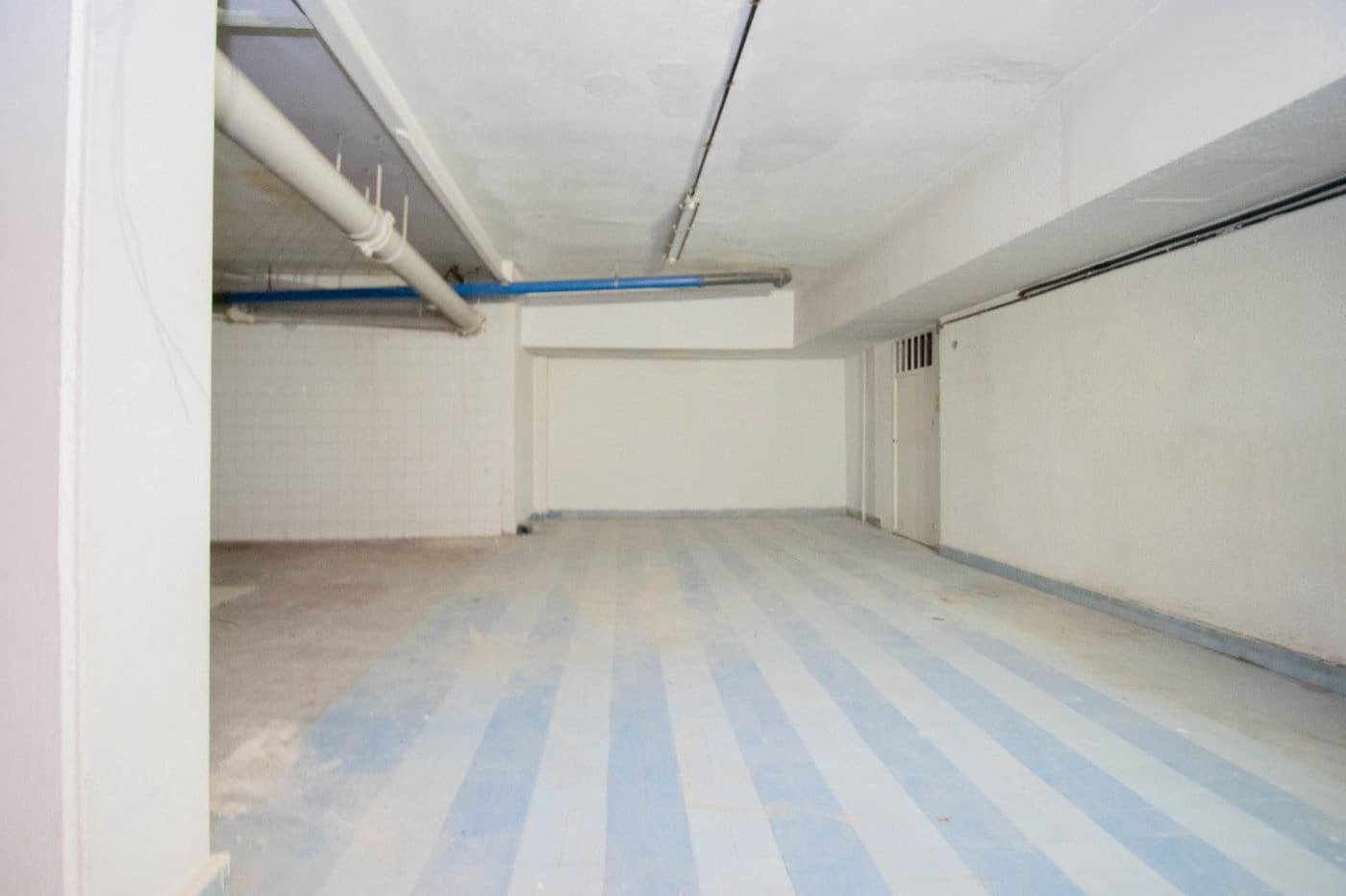 Commercial for sale in Granada city - € 235,000 (Ref: 9773030)