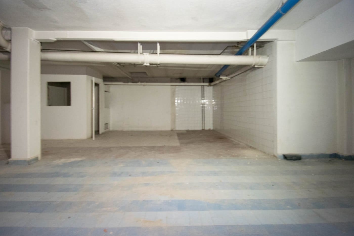 Commercial for sale in Granada city - € 235,000 (Ref: 9773030)