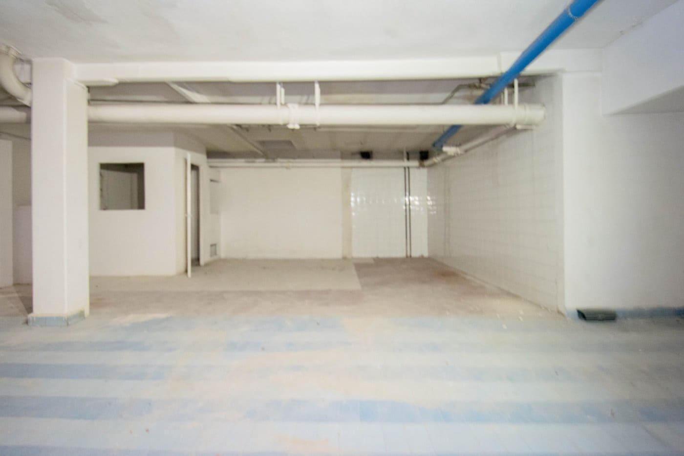 Commercial for sale in Granada city - € 235,000 (Ref: 9773030)