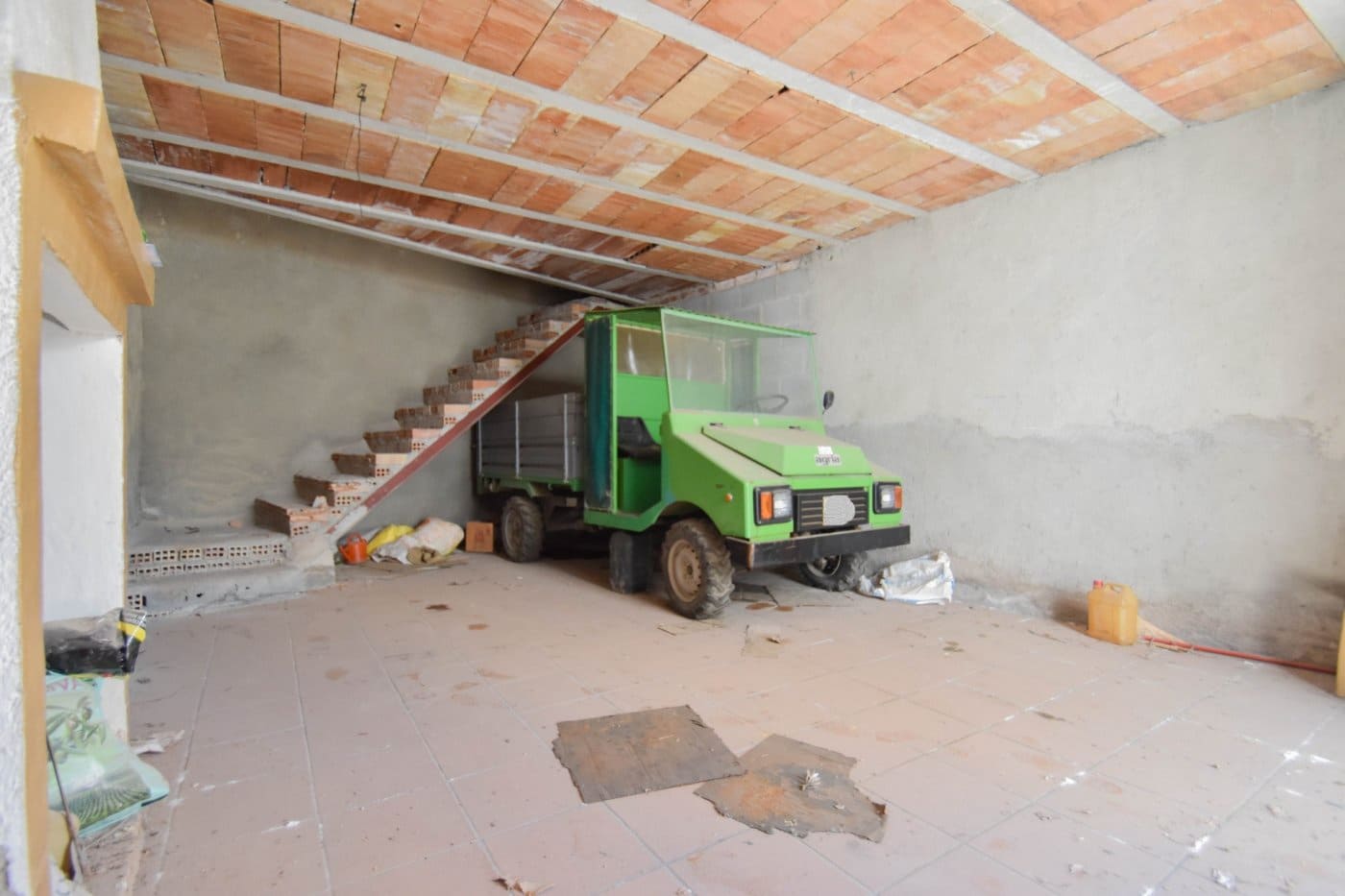 Garage in vendita in Colomera - 16.000 € (Rif: 9773031)
