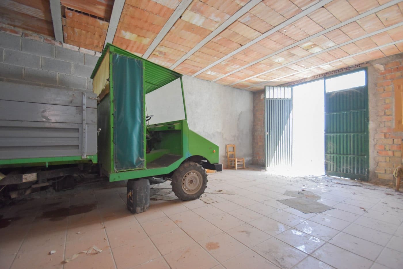 Garage in vendita in Colomera - 16.000 € (Rif: 9773031)