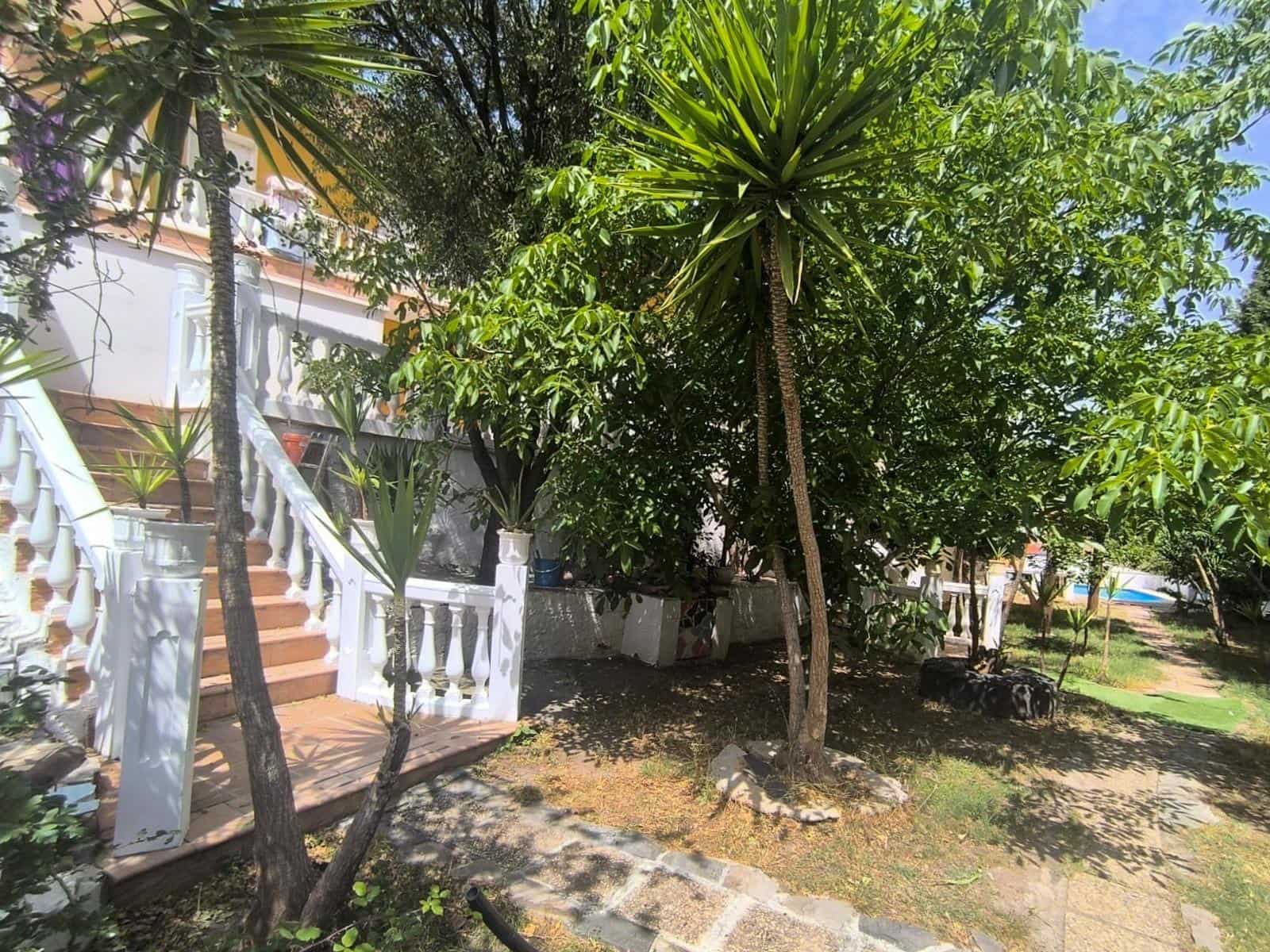 12 bedroom Finca/Country House for sale in Padul with pool - € 550,000 (Ref: 9773037)