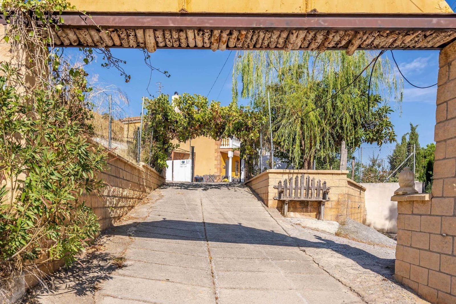 12 bedroom Finca/Country House for sale in Padul with pool - € 550,000 (Ref: 9773037)