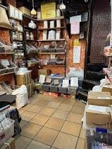 2 slaapkamer Commercieel te koop in Centro, Granada stad - € 105.000 (Ref: 9773039)