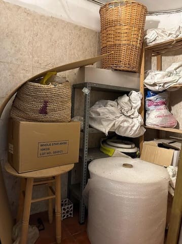 2 slaapkamer Commercieel te koop in Centro, Granada stad - € 105.000 (Ref: 9773039)