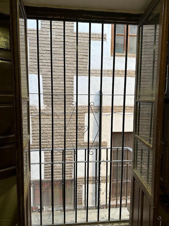 2 makuuhuone Kaupallinen myytävänä paikassa Granada kaupunki - 105 000 € (Ref: 9773039)