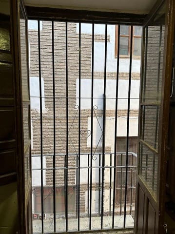 2 slaapkamer Commercieel te koop in Centro, Granada stad - € 105.000 (Ref: 9773039)