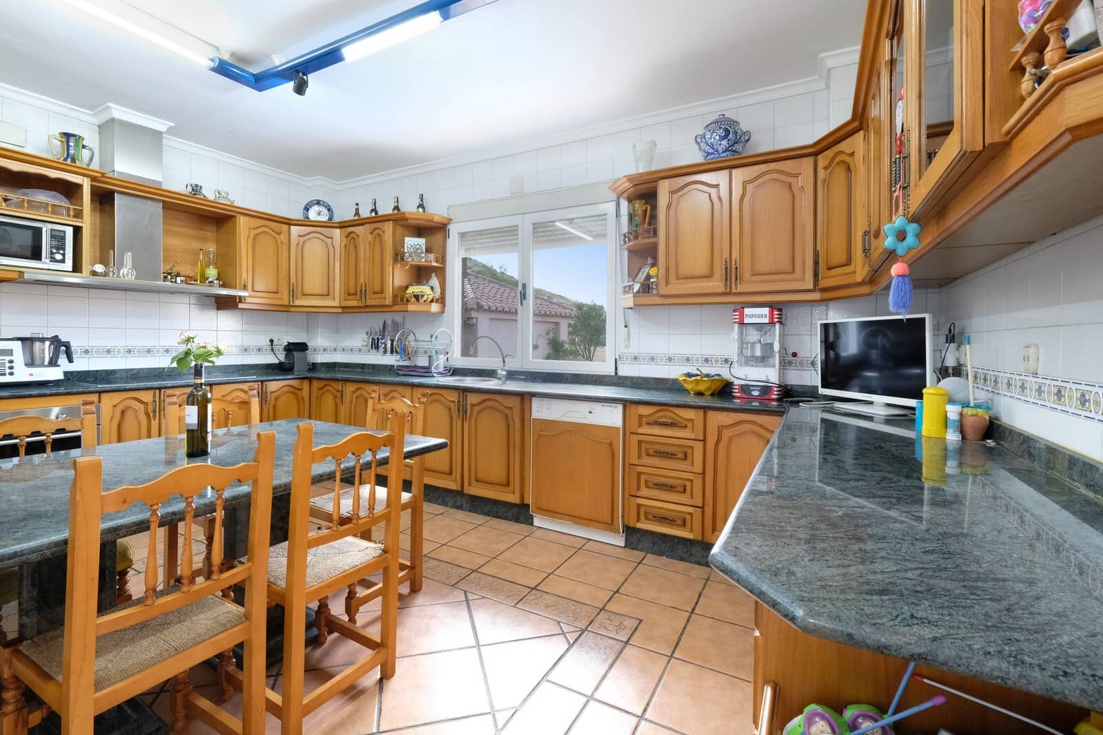 5 chambre Finca/Maison de Campagne à vendre à Padul avec piscine garage - 350 000 € (Ref: 9780529)