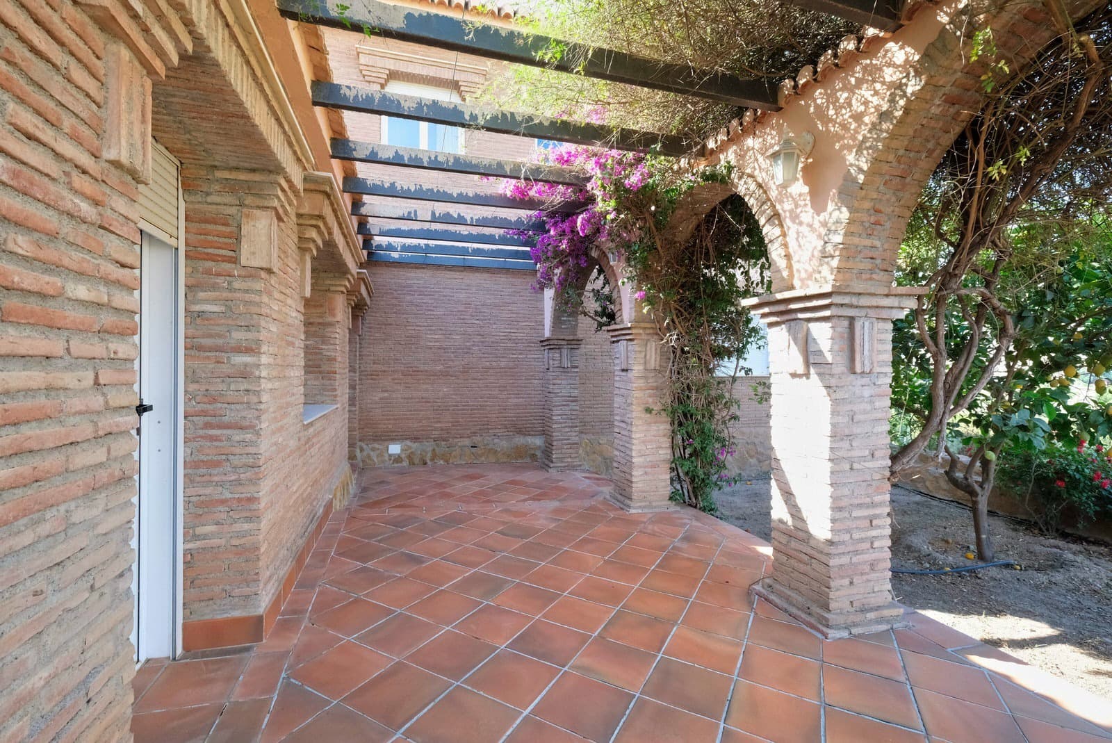 5 chambre Finca/Maison de Campagne à vendre à Padul avec piscine garage - 350 000 € (Ref: 9780529)