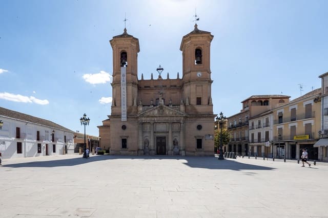 Byggegrund til salg i Santa Fe - € 299.000 (Ref: 9780530)