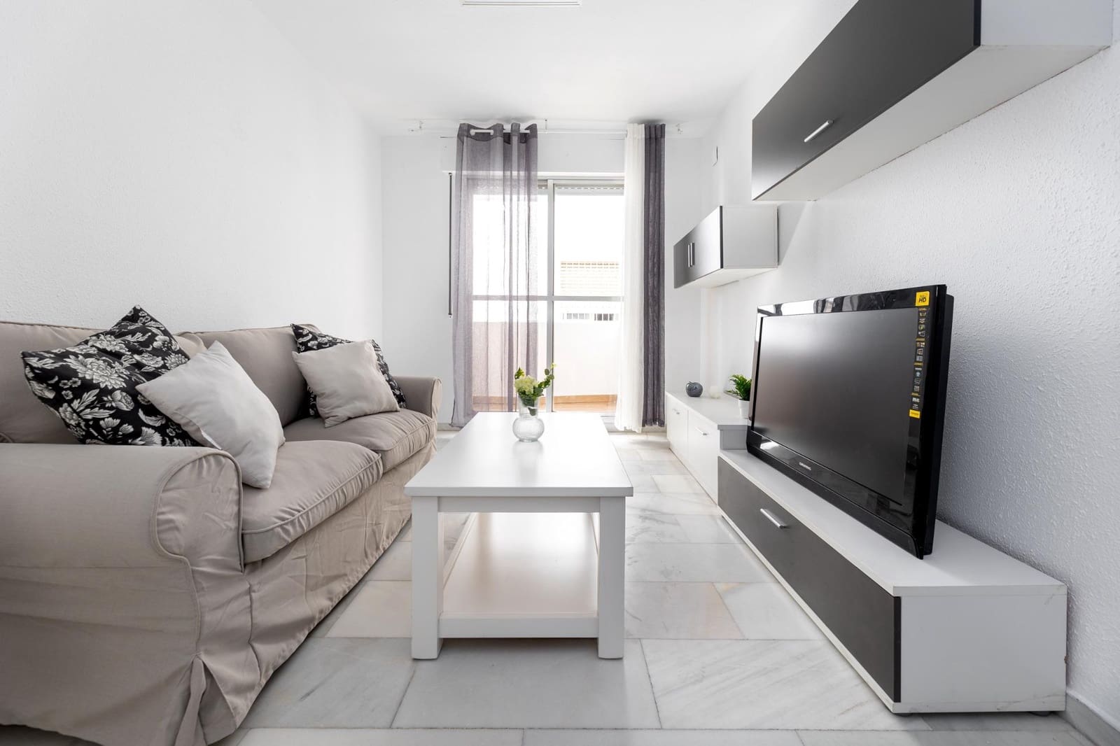 Piso de 2 habitaciones en Cenes de la Vega en venta - 90.000 € (Ref: 9780531)