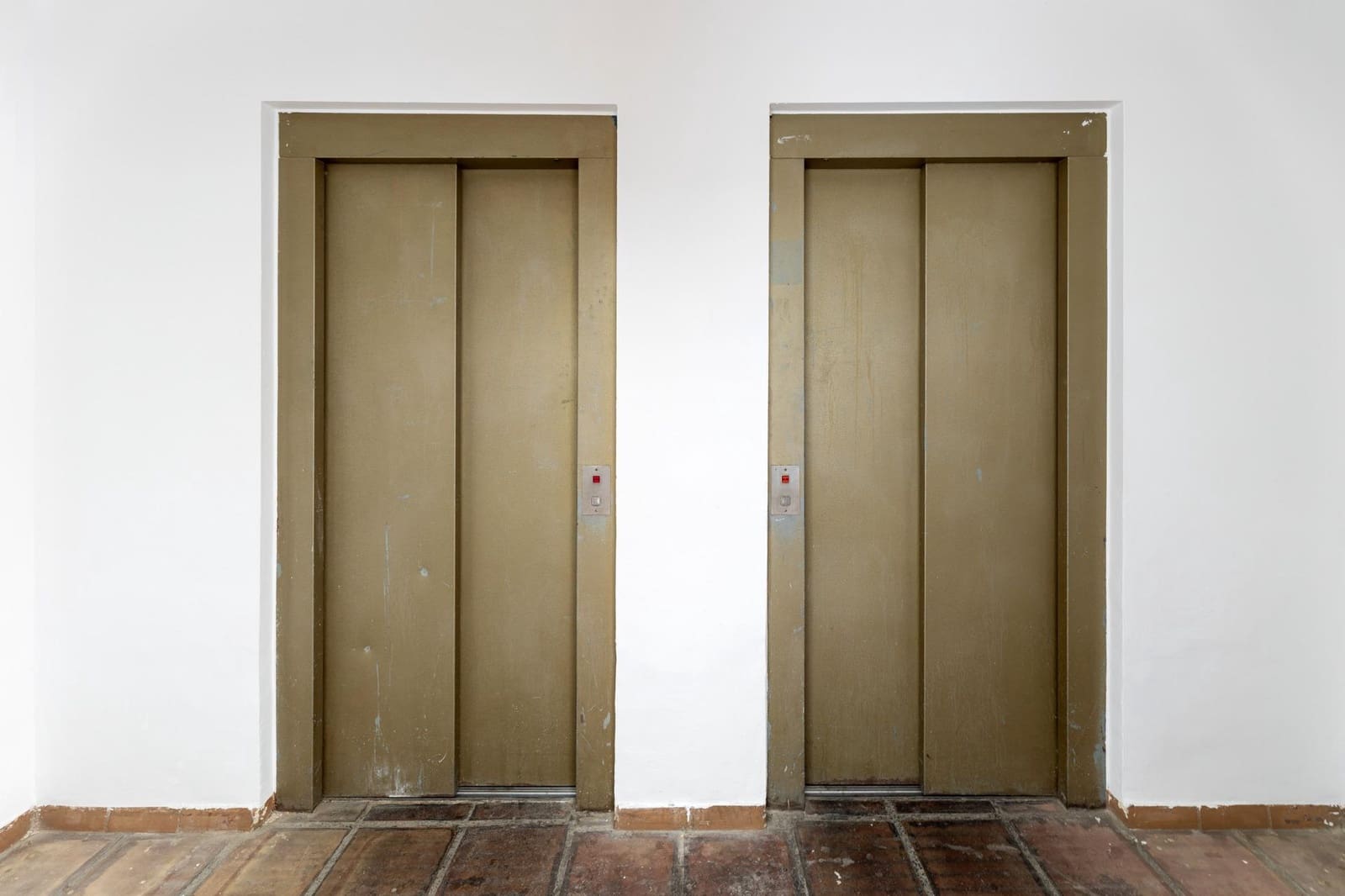 Piso de 2 habitaciones en Cenes de la Vega en venta - 90.000 € (Ref: 9780531)