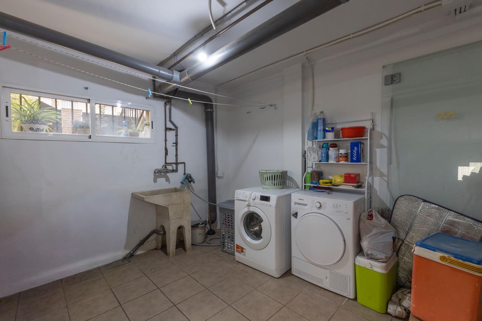 4 bedroom Semi-detached Villa for sale in Atarfe with garage - € 299,000 (Ref: 9780532)