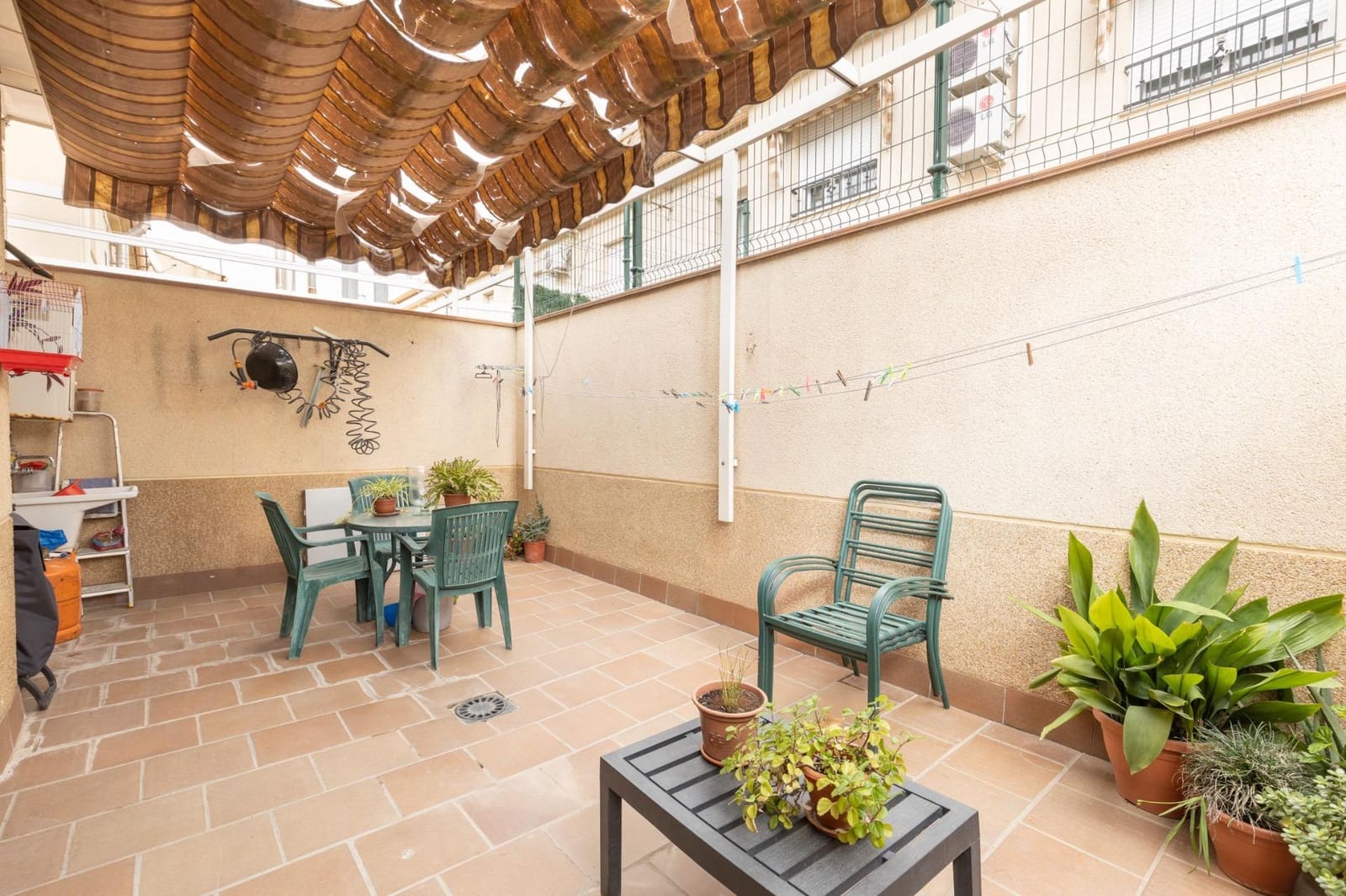 4 bedroom Semi-detached Villa for sale in Atarfe with garage - € 299,000 (Ref: 9780532)