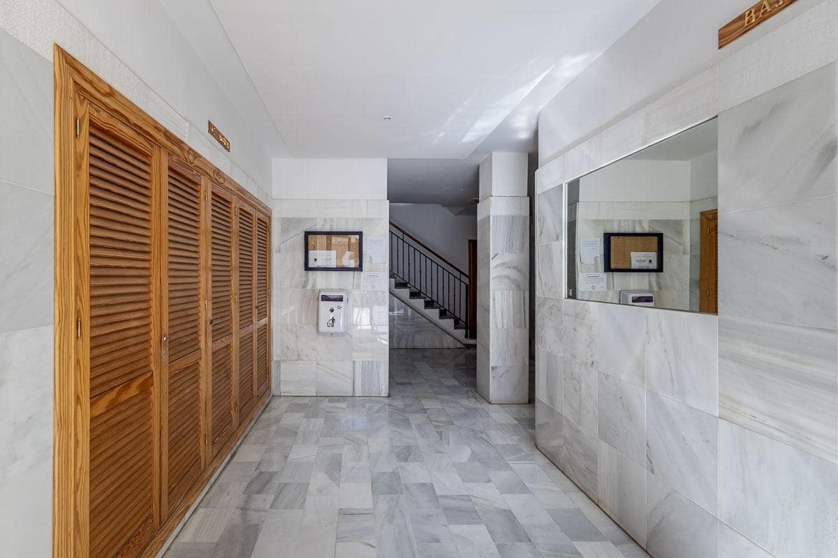 2 quarto Apartamento para venda em Las Gabias com piscina garagem - 154 900 € (Ref: 9783136)