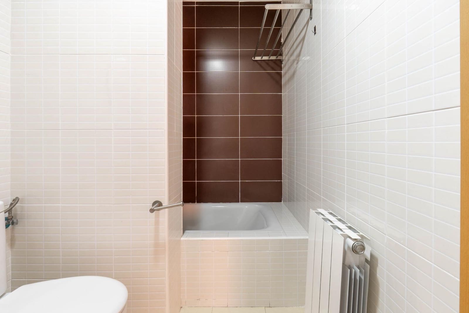 2 quarto Apartamento para venda em La Zubia com garagem - 179 990 € (Ref: 9788382)