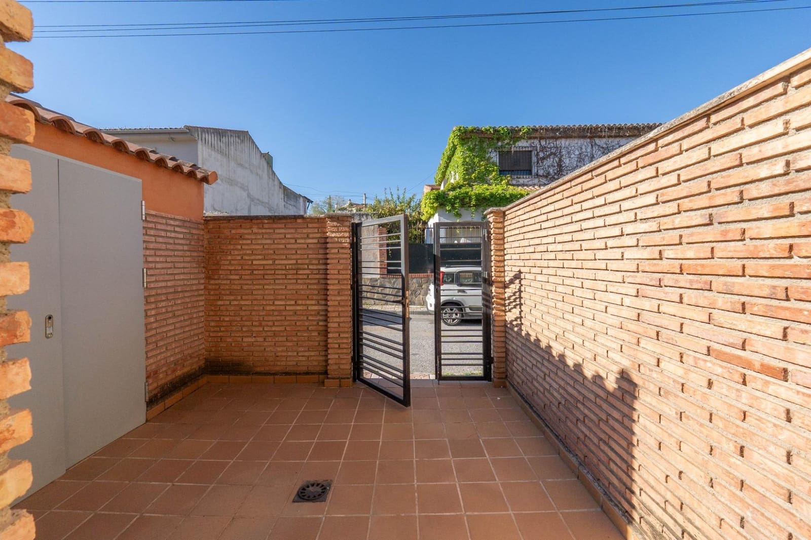 2 quarto Apartamento para venda em La Zubia com garagem - 179 990 € (Ref: 9788382)