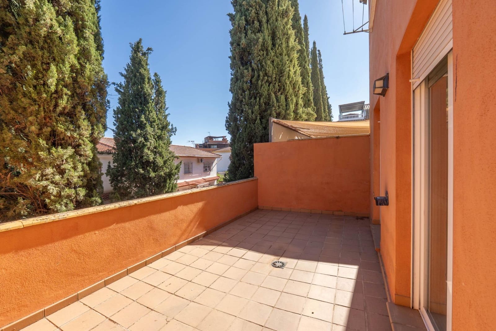 2 quarto Apartamento para venda em La Zubia com garagem - 179 990 € (Ref: 9788382)