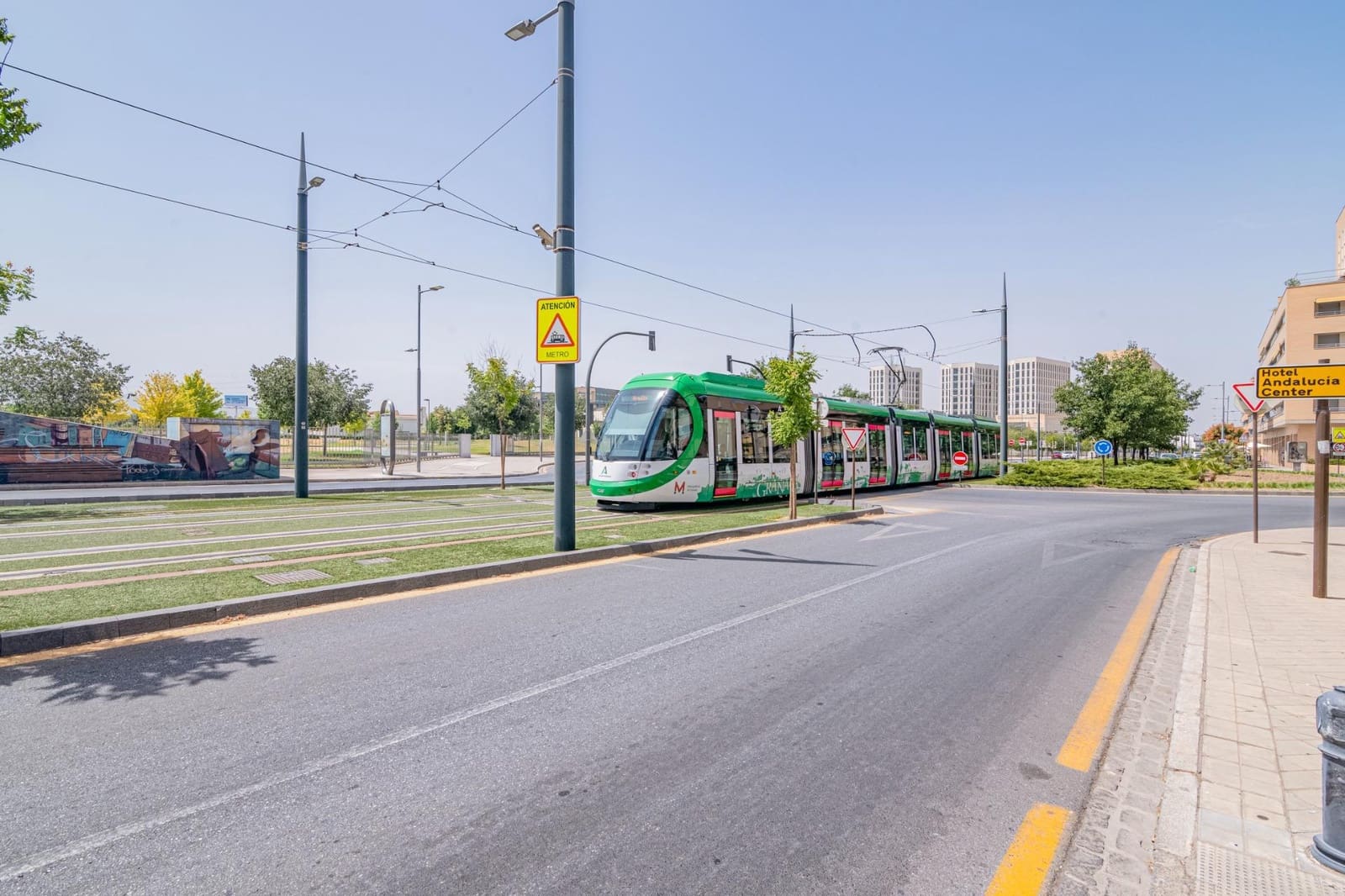 1 Zimmer Wohnung zu verkaufen in Granada Stadt mit Pool Garage - 265.000 € (Ref: 9788383)