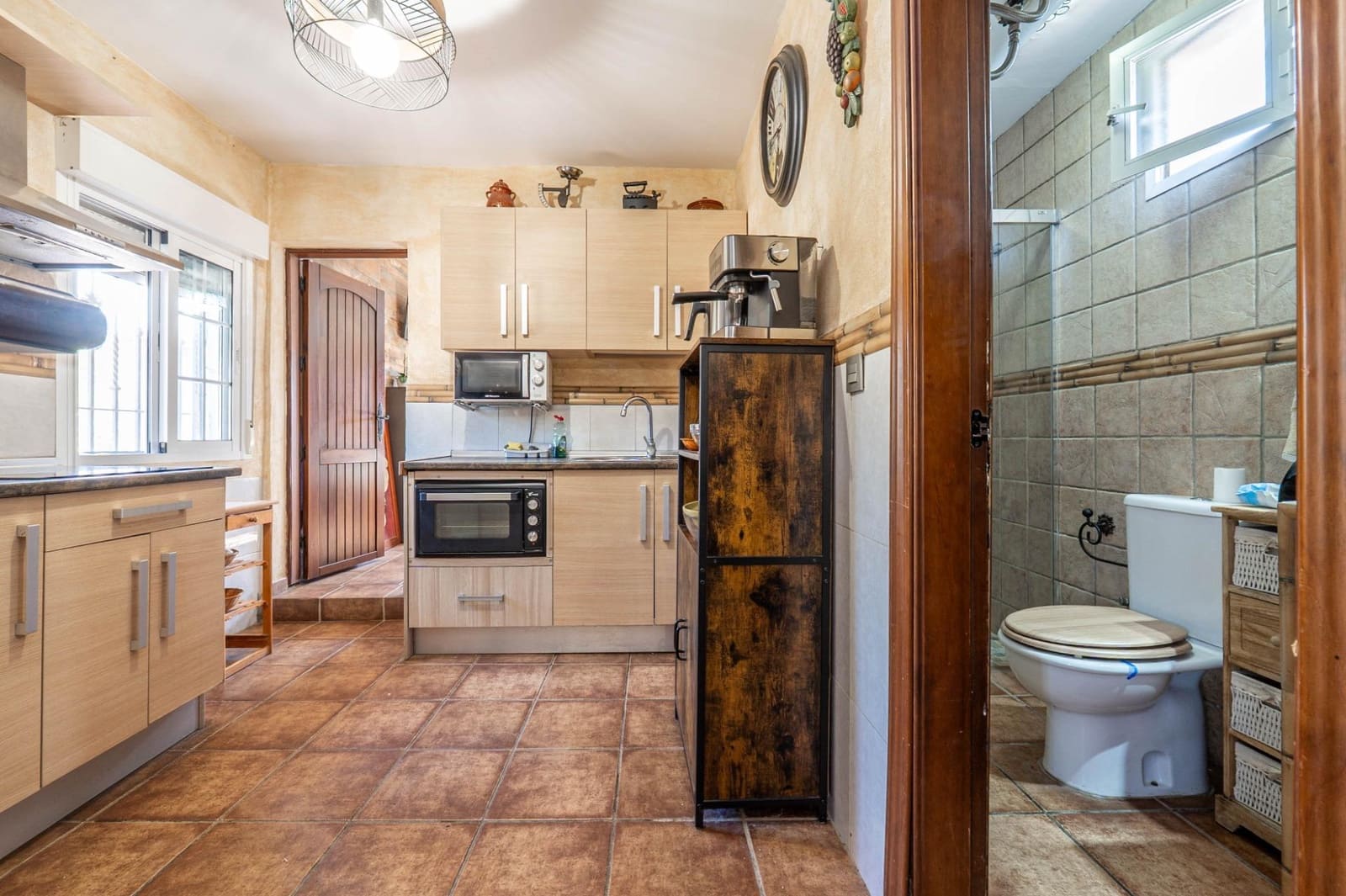 2 soveværelse Villa til salg i Granada by med swimmingpool garage - € 269.900 (Ref: 9791024)