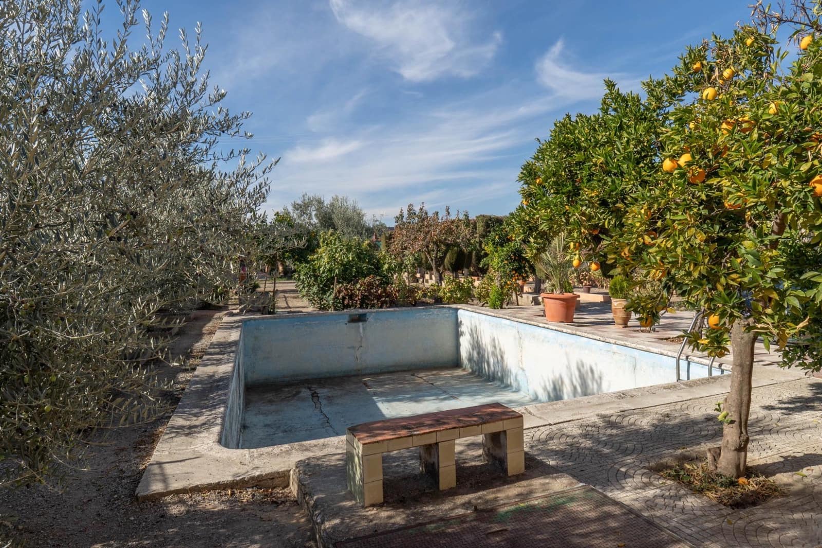 2 soveværelse Villa til salg i Granada by med swimmingpool garage - € 269.900 (Ref: 9791024)