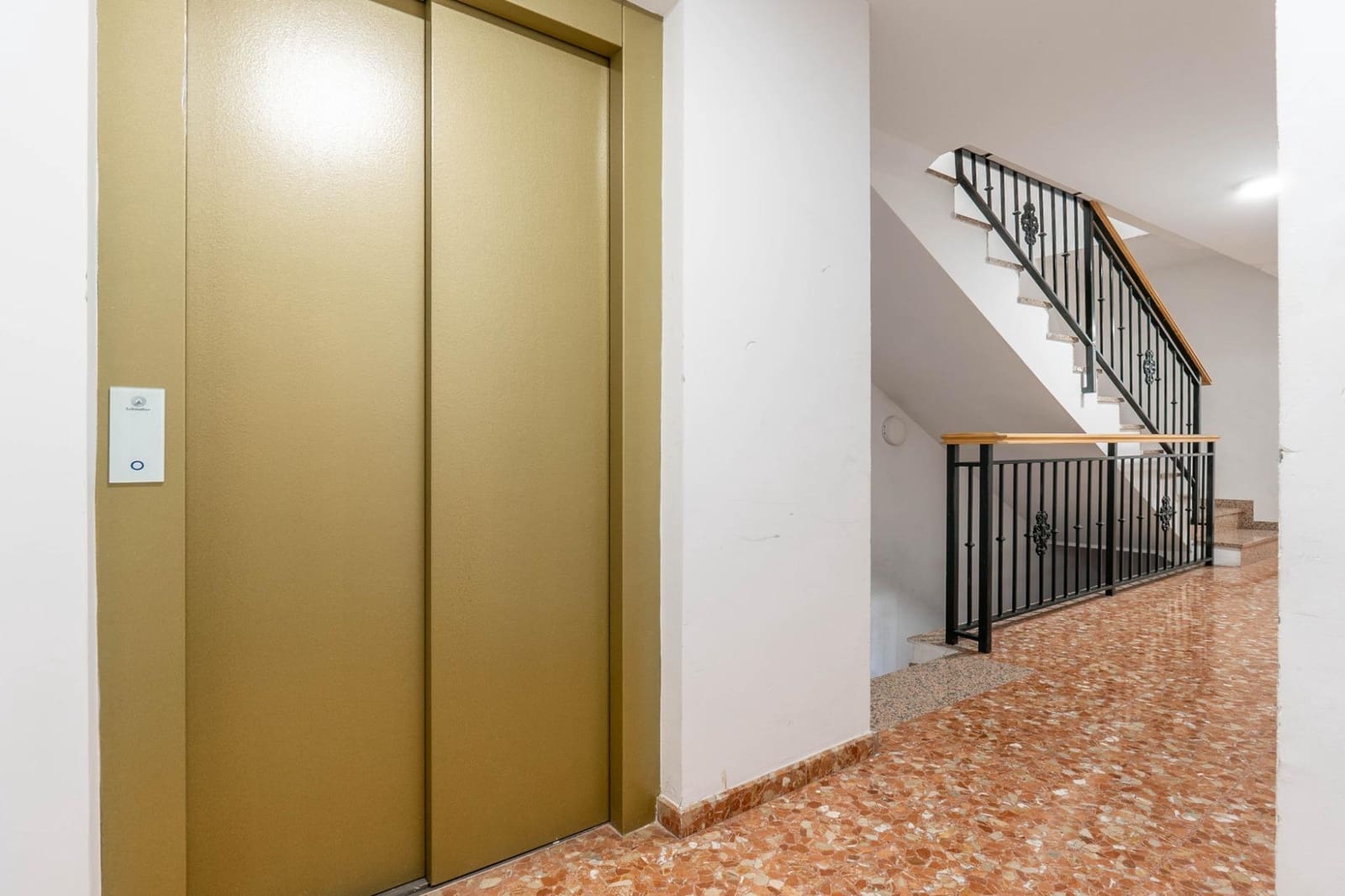 1 slaapkamer Appartement te koop in Las Gabias - € 102.000 (Ref: 9794582)