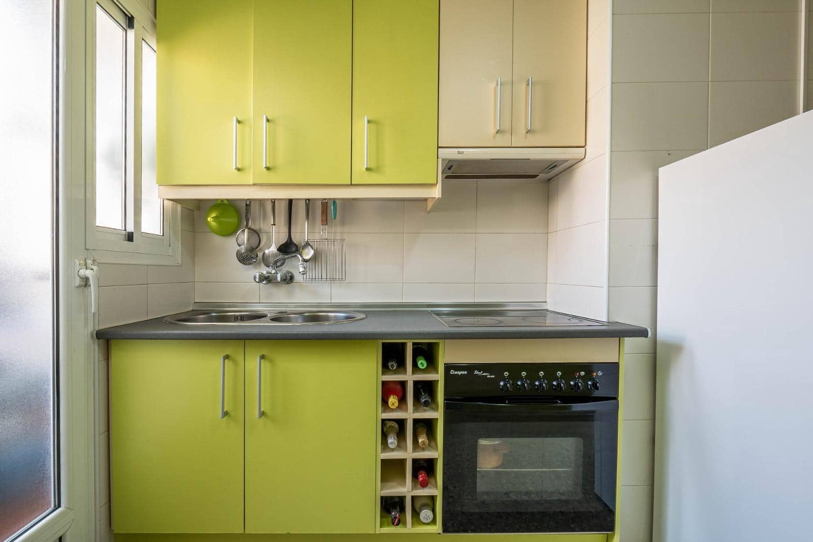 3 soverom Leilighet til salgs i Granada by med garasje - € 139 500 (Ref: 9797070)