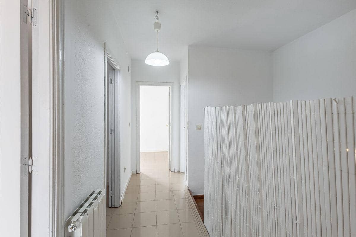 4 Zimmer Reihenhaus zu verkaufen in La Zubia mit Garage - 204.900 € (Ref: 9799229)