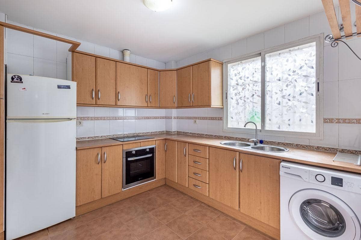 4 Zimmer Reihenhaus zu verkaufen in La Zubia mit Garage - 204.900 € (Ref: 9799229)