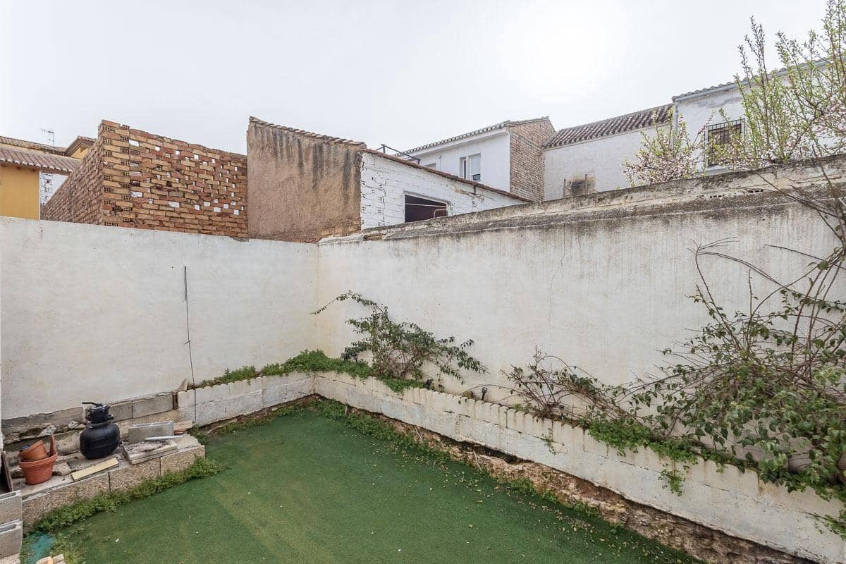 4 Zimmer Reihenhaus zu verkaufen in La Zubia mit Garage - 204.900 € (Ref: 9799229)