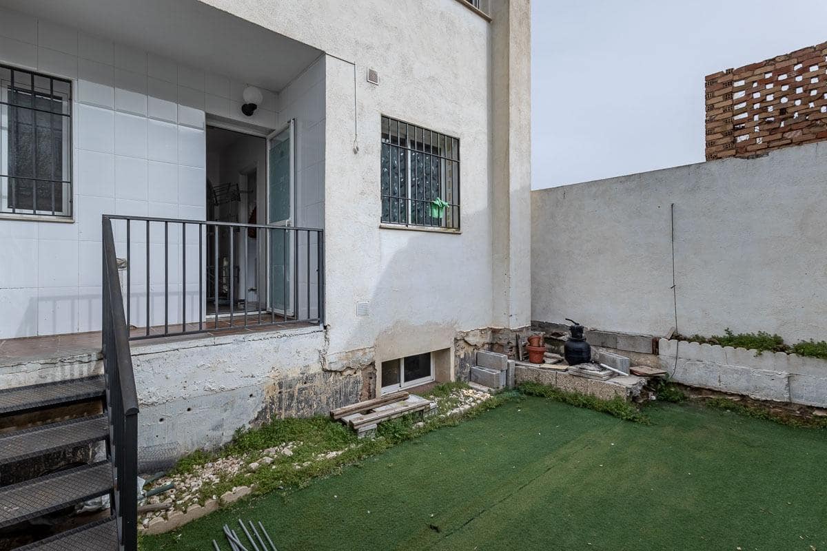4 Zimmer Reihenhaus zu verkaufen in La Zubia mit Garage - 204.900 € (Ref: 9799229)