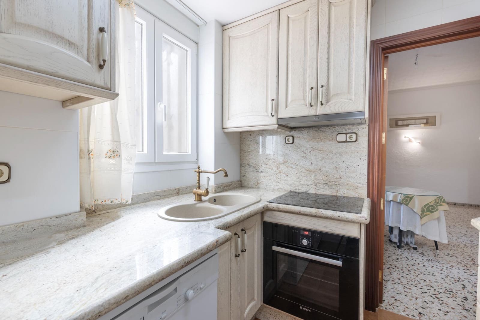 2 Zimmer Wohnung zu verkaufen in Granada Stadt - 195.000 € (Ref: 9799233)