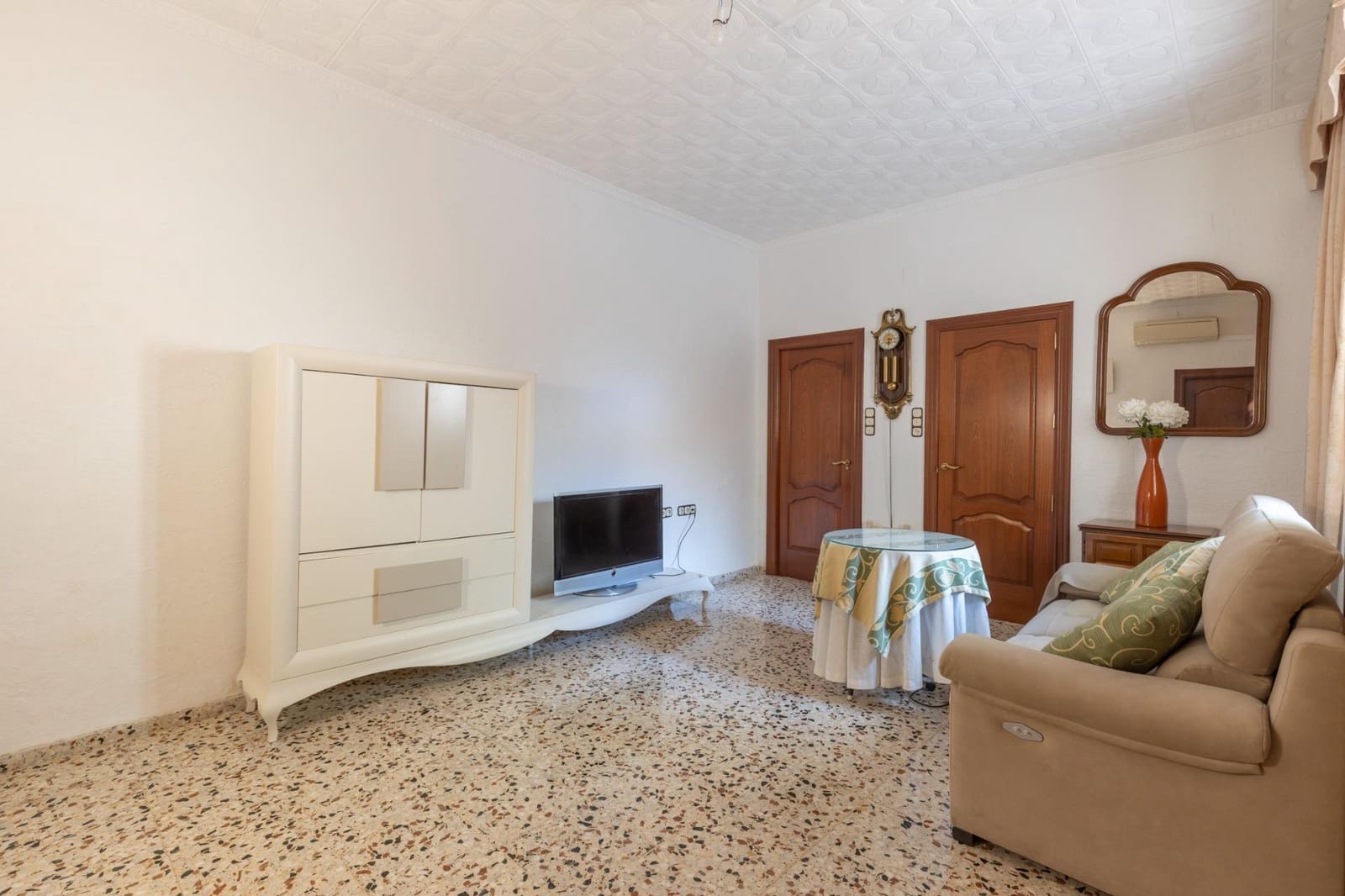 2 Zimmer Wohnung zu verkaufen in Granada Stadt - 195.000 € (Ref: 9799233)