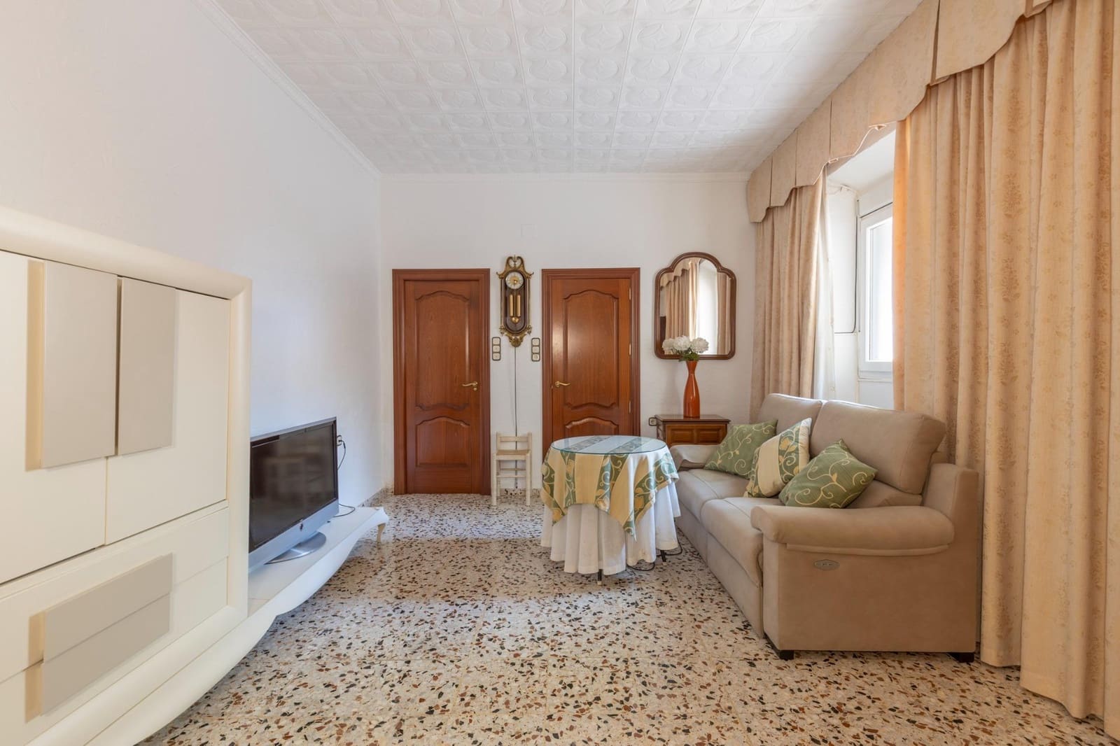 2 Zimmer Wohnung zu verkaufen in Granada Stadt - 195.000 € (Ref: 9799233)