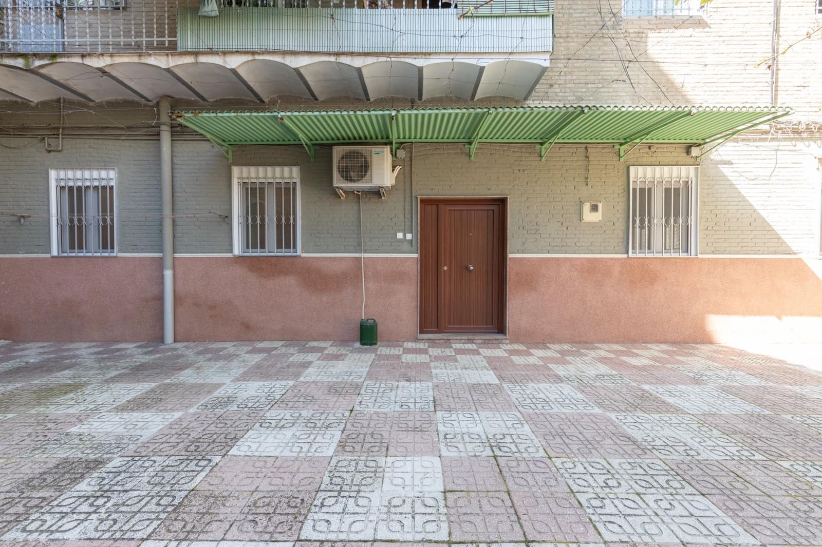 2 Zimmer Wohnung zu verkaufen in Granada Stadt - 195.000 € (Ref: 9799233)