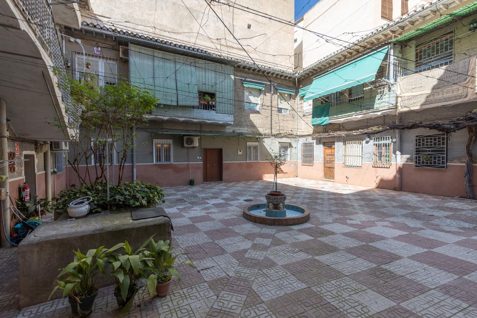 2 Zimmer Wohnung zu verkaufen in Granada Stadt - 195.000 € (Ref: 9799233)