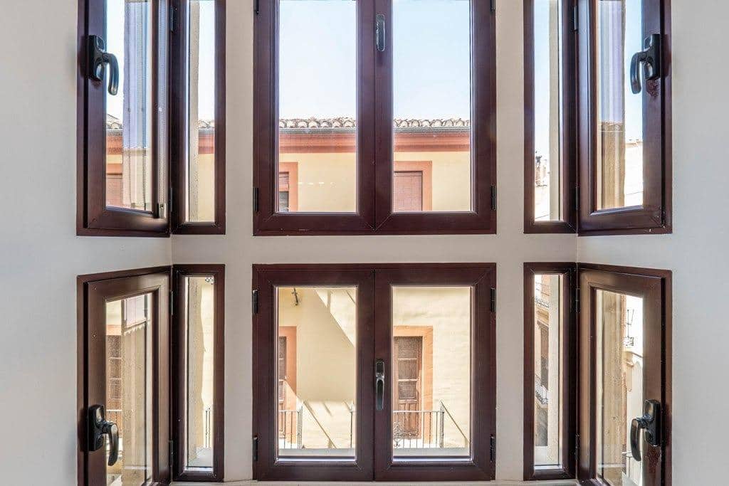 Piso de 1 habitación en Granada ciudad en venta con garaje - 305.000 € (Ref: 9799235)