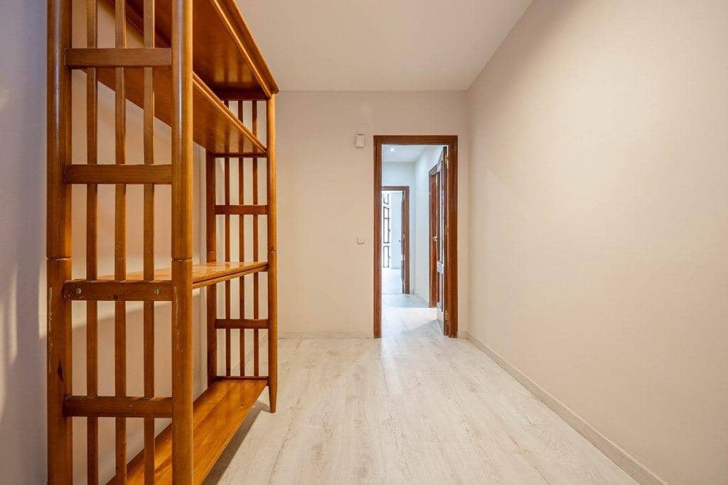 Piso de 1 habitación en Granada ciudad en venta con garaje - 305.000 € (Ref: 9799235)