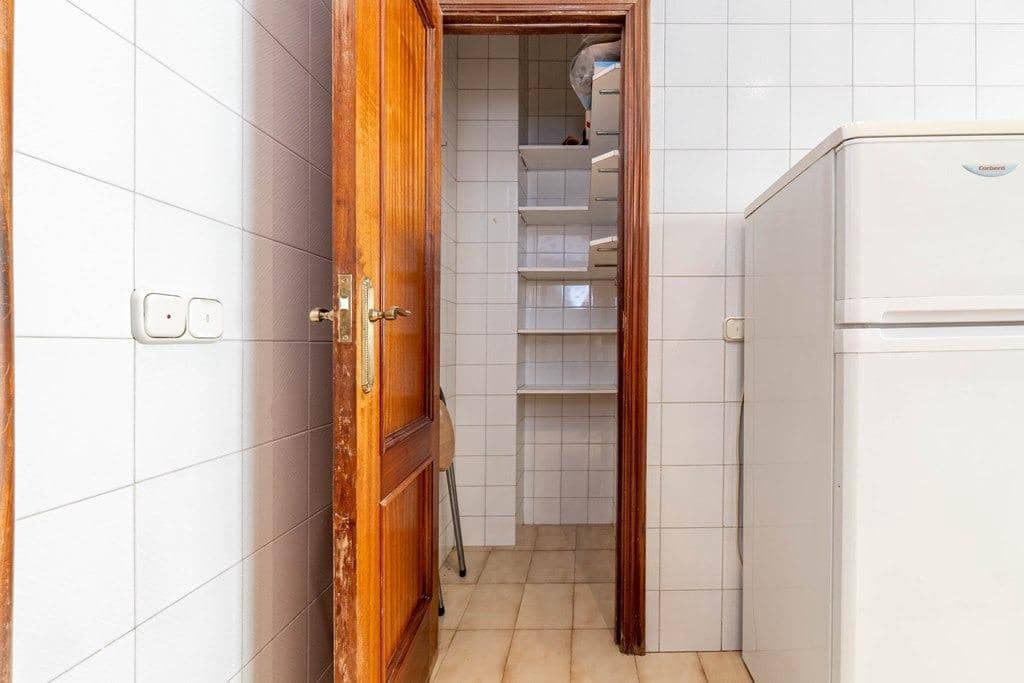 Piso de 1 habitación en Granada ciudad en venta con garaje - 305.000 € (Ref: 9799235)