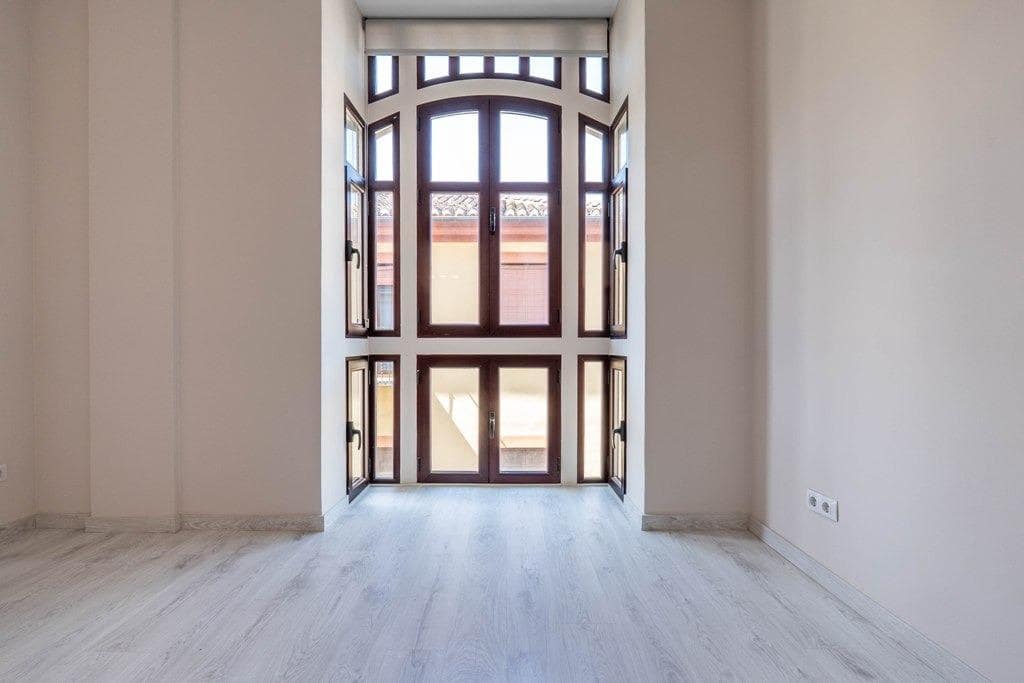 Piso de 1 habitación en Granada ciudad en venta con garaje - 305.000 € (Ref: 9799235)