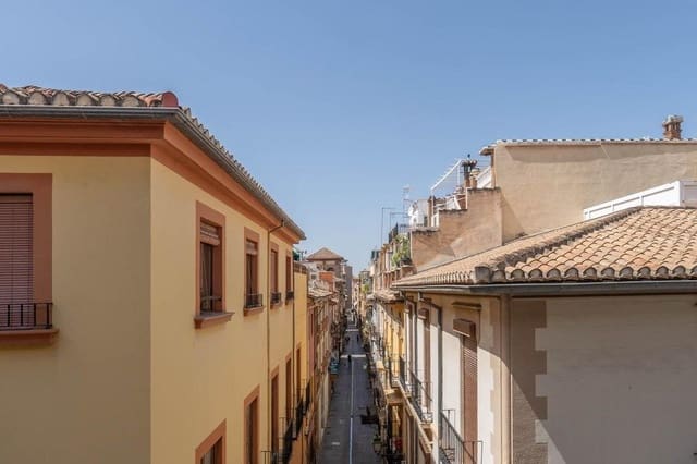 Piso de 1 habitación en Centro - Sagrario, Granada ciudad en venta con garaje - 305.000 € (Ref: 9799235)